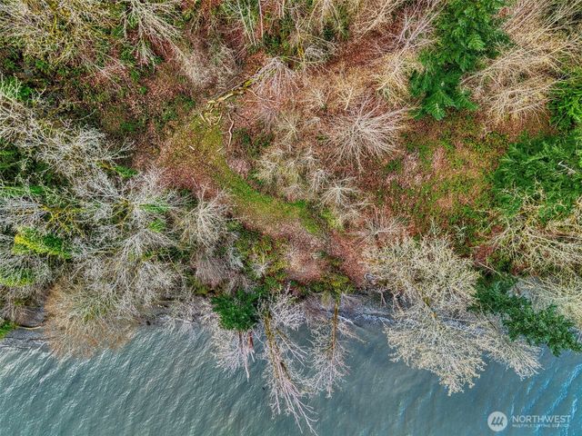 2401 NE Solar View Court, Keyport, WA 98345
