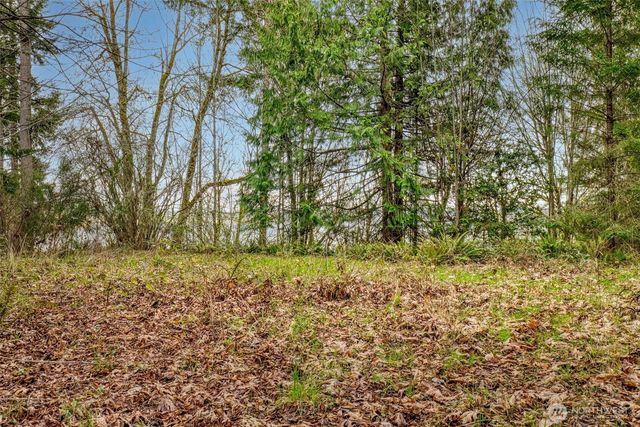 2401 NE Solar View Court, Keyport, WA 98345