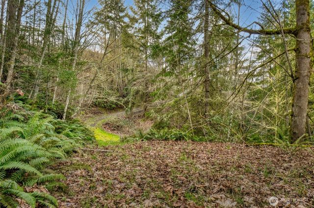 2401 NE Solar View Court, Keyport, WA 98345