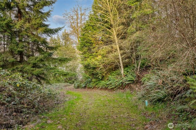 2401 NE Solar View Court, Keyport, WA 98345