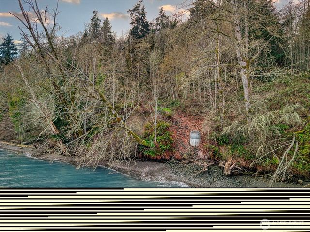 2401 NE Solar View Court, Keyport, WA 98345