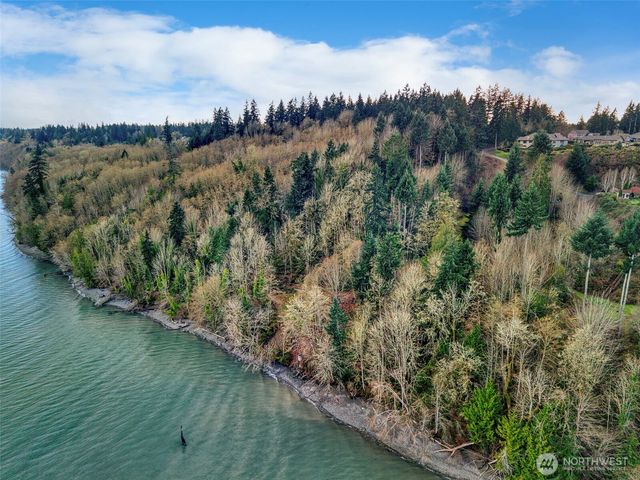 2401 NE Solar View Court, Keyport, WA 98345