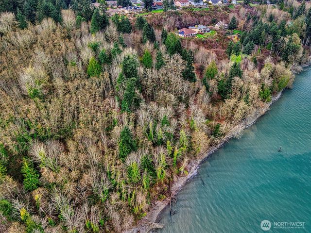 2401 NE Solar View Court, Keyport, WA 98345