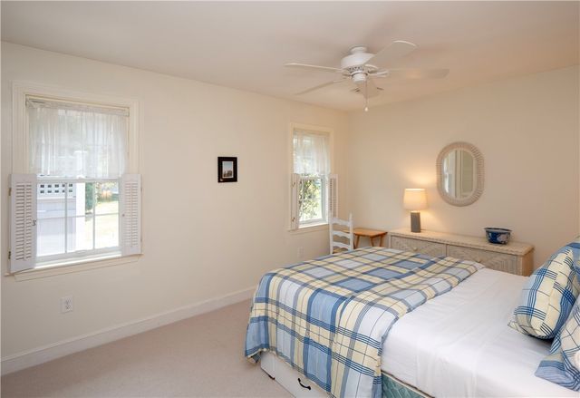 318 Corey Lane, Middletown, RI 02842