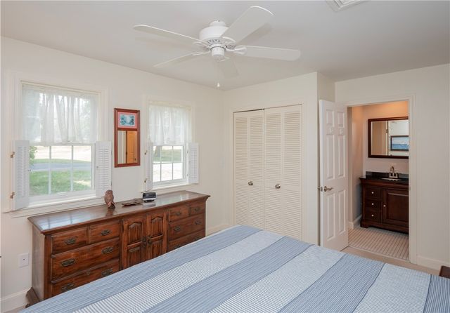 318 Corey Lane, Middletown, RI 02842