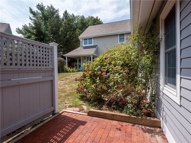 318 Corey Lane, Middletown, RI 02842