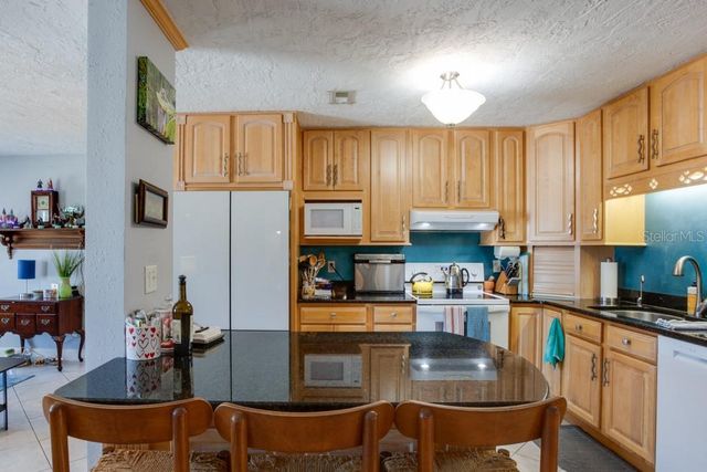 2100 8TH AVENUE SW, Largo, FL 33770