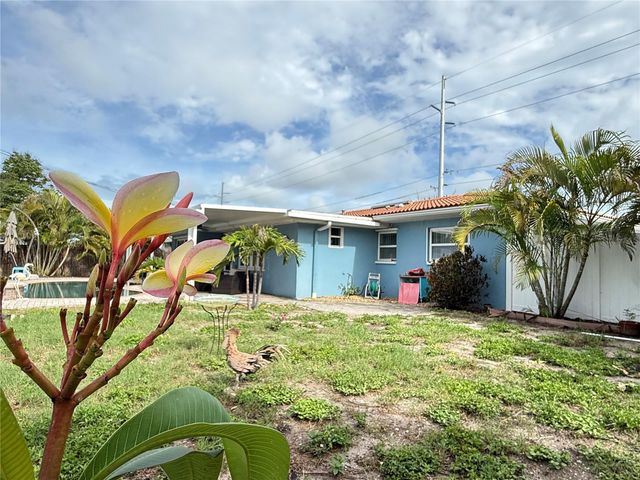 2100 8TH AVENUE SW, Largo, FL 33770