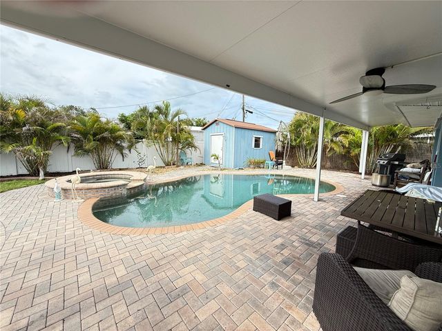 2100 8TH AVENUE SW, Largo, FL 33770
