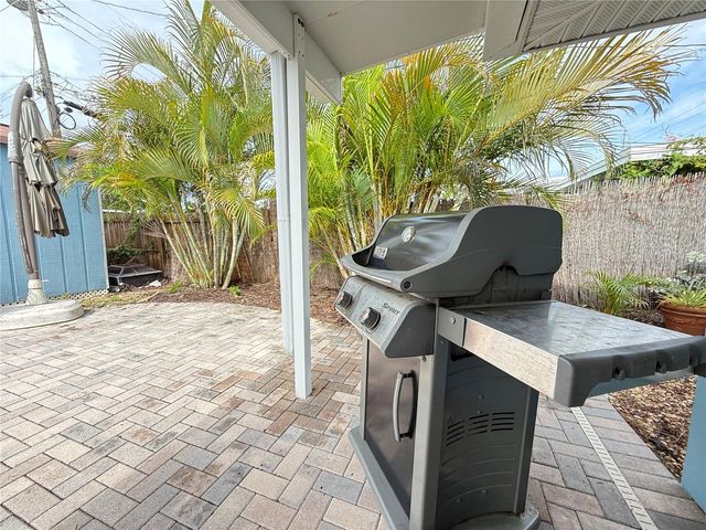 2100 8TH AVENUE SW, Largo, FL 33770