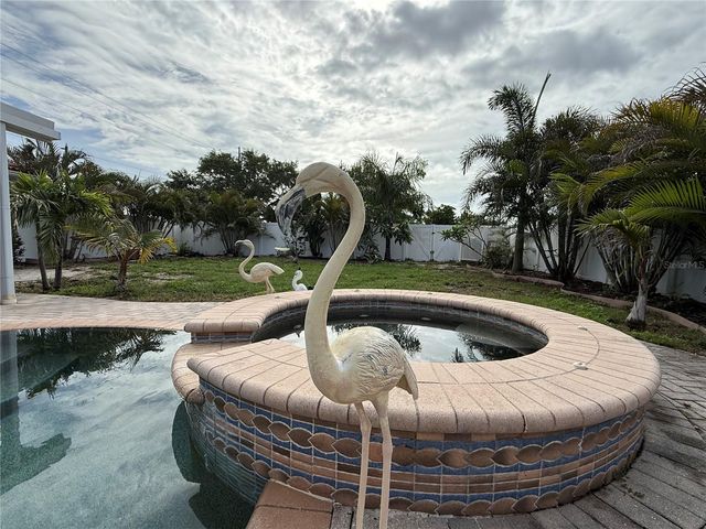 2100 8TH AVENUE SW, Largo, FL 33770