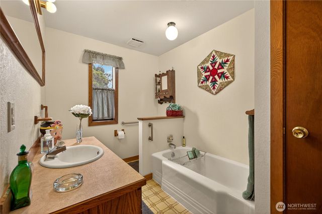 407 N Western Avenue, Wenatchee, WA 98801