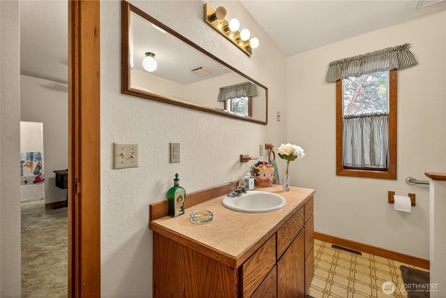 407 N Western Avenue, Wenatchee, WA 98801