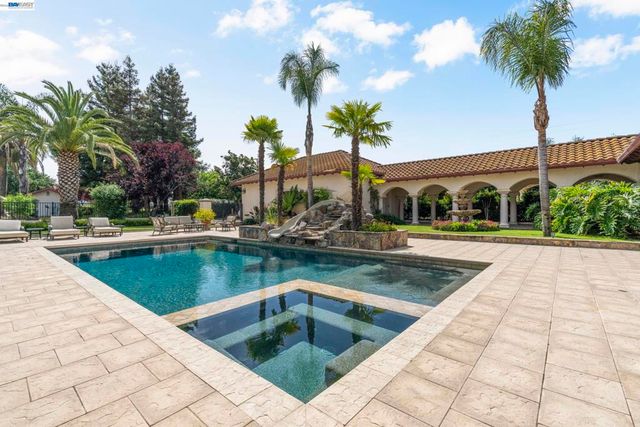 4224 Greenville Rd, Livermore, CA 94550
