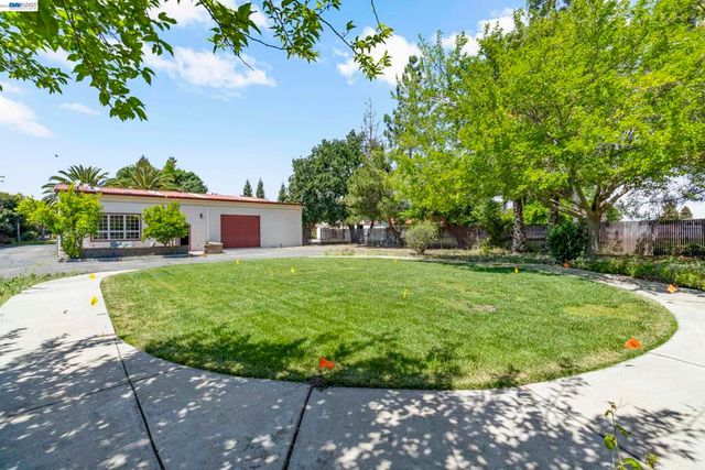4224 Greenville Rd, Livermore, CA 94550