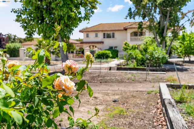 4224 Greenville Rd, Livermore, CA 94550
