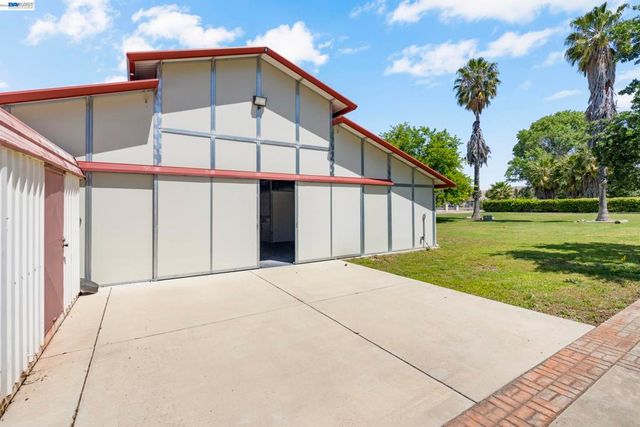 4224 Greenville Rd, Livermore, CA 94550