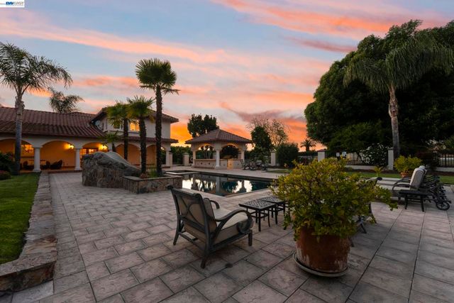 4224 Greenville Rd, Livermore, CA 94550