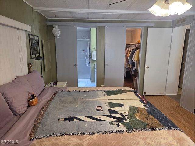 941 Days LN, North Fort Myers, FL 33917