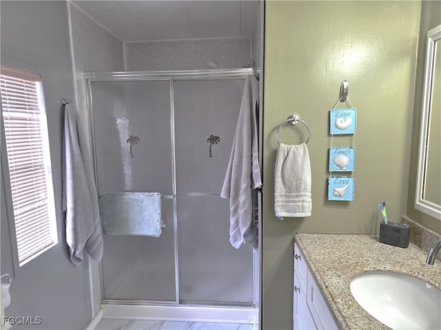 941 Days LN, North Fort Myers, FL 33917