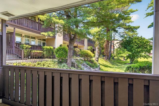 103 Wiltshire Road D8, Scarsdale, NY 10583