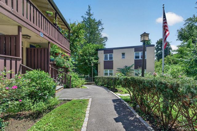 103 Wiltshire Road D8, Scarsdale, NY 10583