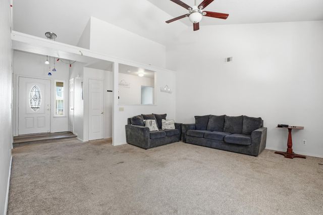 2828 Field Stone St, Modesto, CA 95355