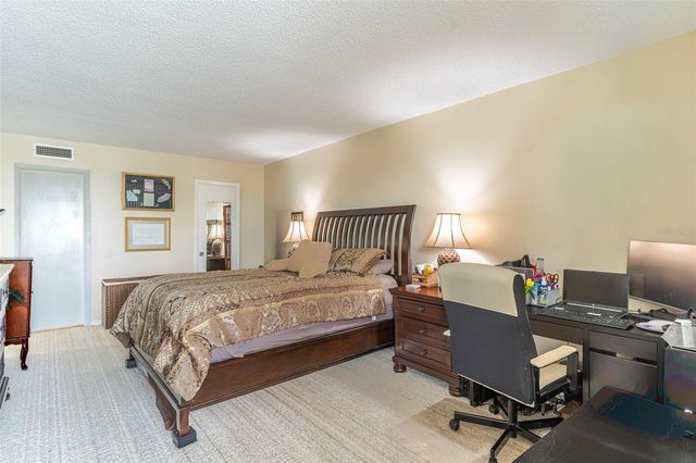 700 MIRROR TERRACE NW 511, Winter Haven, FL 33881