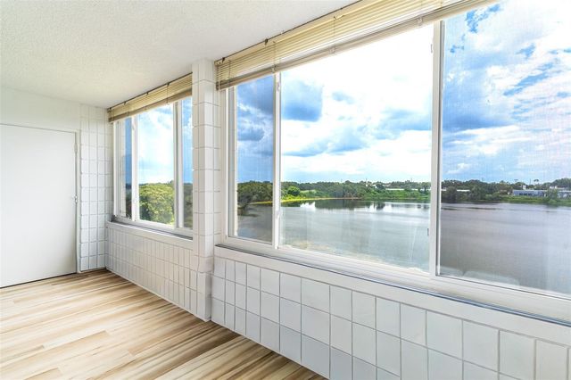 700 MIRROR TERRACE NW 511, Winter Haven, FL 33881