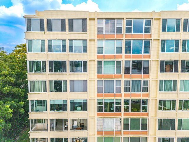 700 MIRROR TERRACE NW 511, Winter Haven, FL 33881