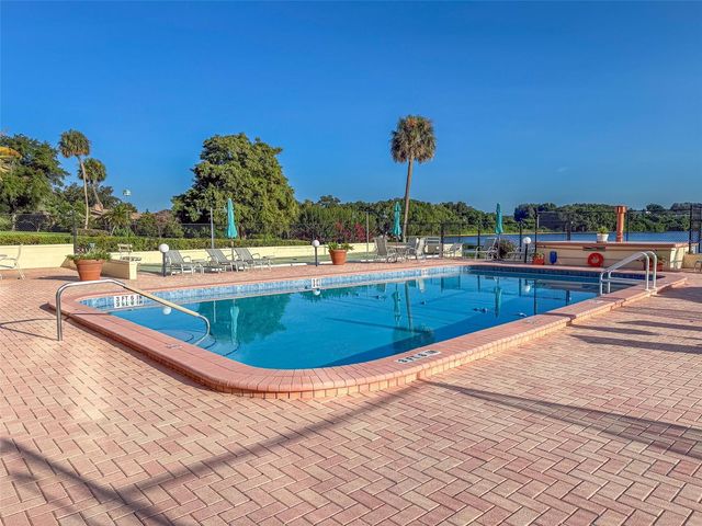 700 MIRROR TERRACE NW 511, Winter Haven, FL 33881