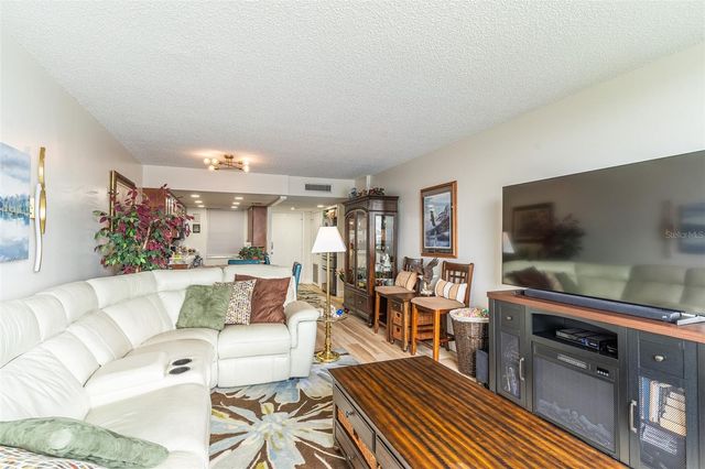 700 MIRROR TERRACE NW 511, Winter Haven, FL 33881