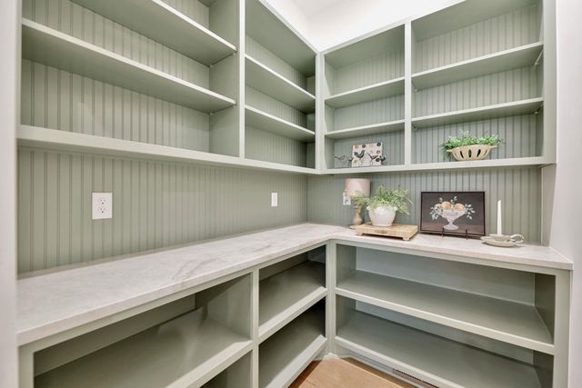 3346 N Bedford Court, Wichita, KS 67226