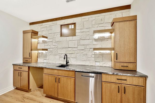 3346 N Bedford Court, Wichita, KS 67226