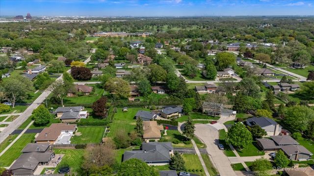 662 Orchard Court, Roselle, IL 60172