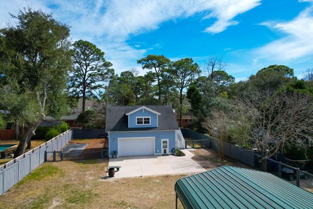 1328 Erckmann Drive, Mount Pleasant, SC 29464