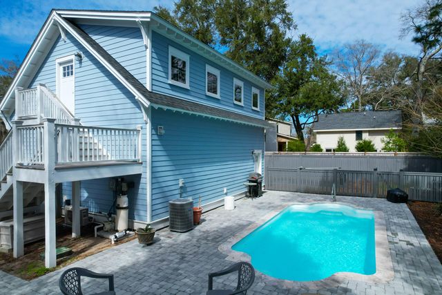 1328 Erckmann Drive, Mount Pleasant, SC 29464