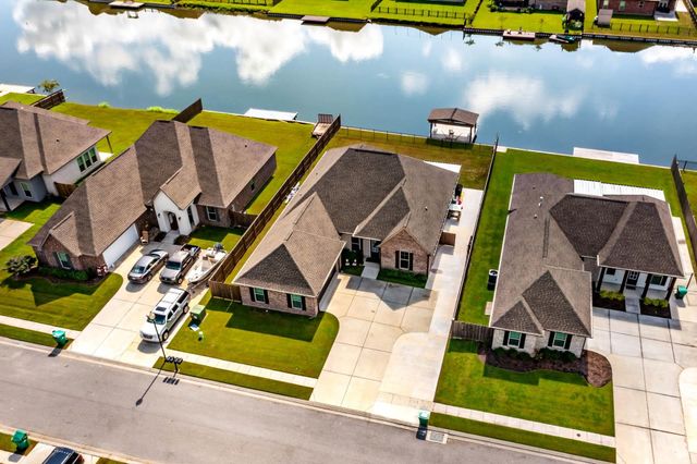 334 Taylor James Way, Houma, LA 70364