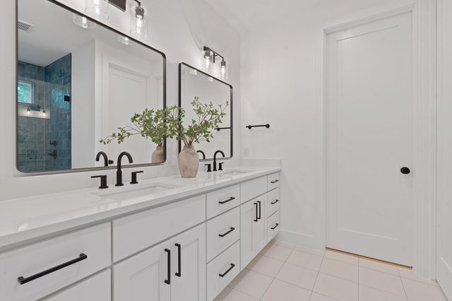 3412 Blumie ST 1, Austin, TX 78745