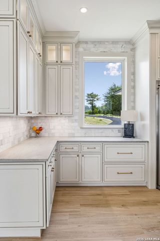107 SUNRISE DR, Boerne, TX 78006