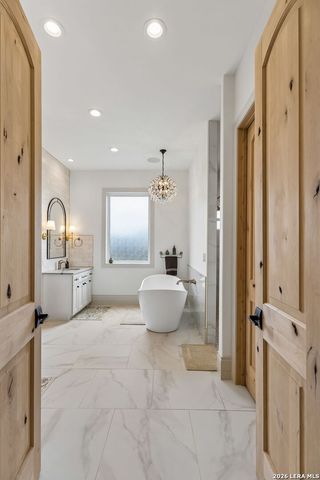 107 SUNRISE DR, Boerne, TX 78006