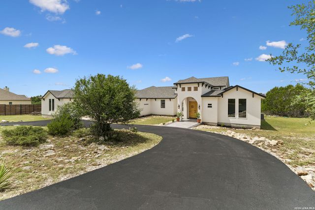107 SUNRISE DR, Boerne, TX 78006