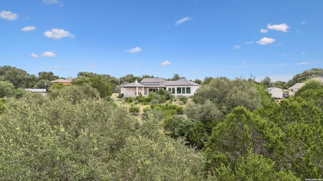107 SUNRISE DR, Boerne, TX 78006
