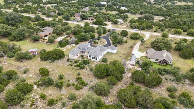 107 SUNRISE DR, Boerne, TX 78006