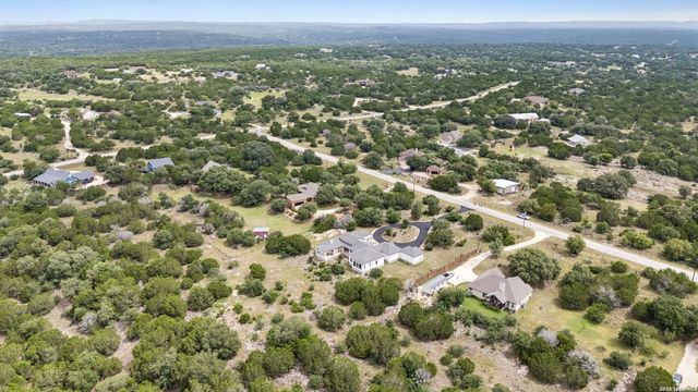 107 SUNRISE DR, Boerne, TX 78006