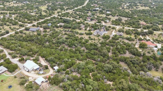 107 SUNRISE DR, Boerne, TX 78006