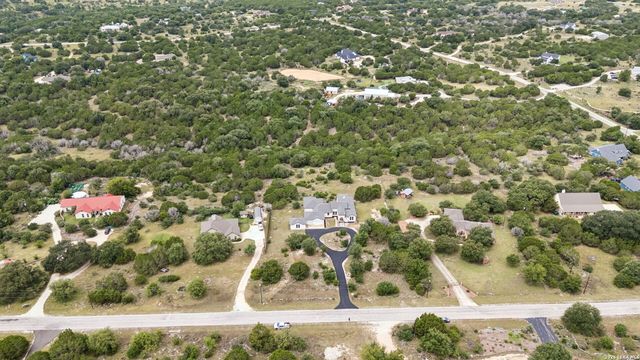 107 SUNRISE DR, Boerne, TX 78006