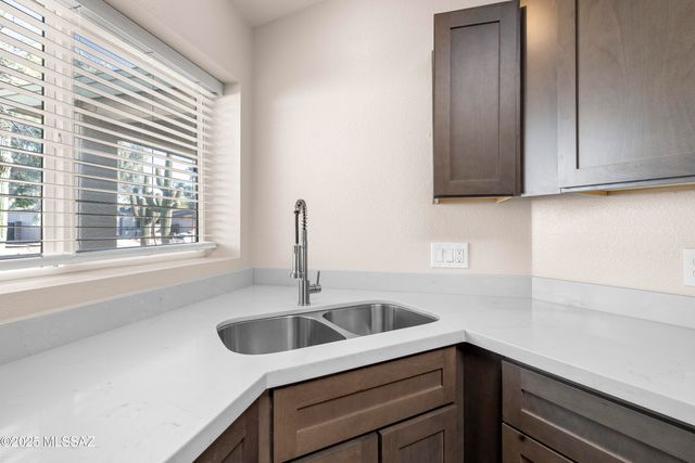 2785 W Grandbrook Street, Tucson, AZ 85741