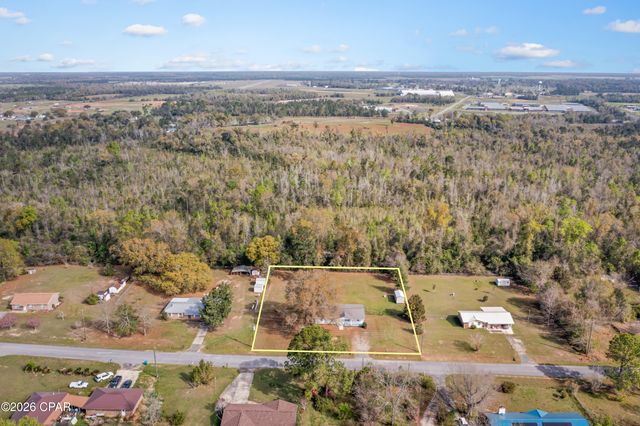 4966 Redwood Drive, Marianna, FL 32446