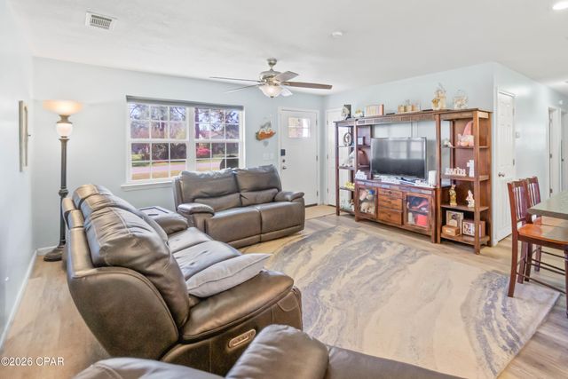 4966 Redwood Drive, Marianna, FL 32446